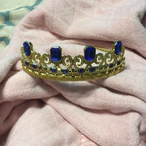 Audrey Descendants 3 Crown